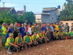 Karyabakti : Antisipasi Pohon Tumbang dan Normalisasi Kali Setamung Cilodong
