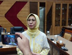 Banyak Siswa SMP Belum Bisa Baca Tulis, Hetifah Janji Evaluasi Kurikulum Merdeka